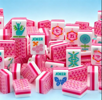 Ensemble de Mahjong américain moderne en acrylique à quatre niveaux de haute qualité, divertissement de luxe avec tuiles de Mahjong gravées.