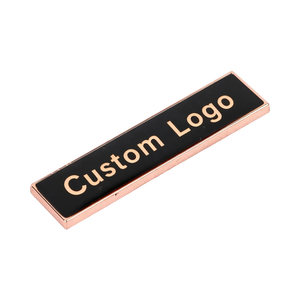 Bán Buôn Biểu Tượng Tùy Chỉnh Thân Thiện Với Môi Kim Loại <span class=keywords><strong>Tag</strong></span> | Nhãn Hiệu Riêng Chất Lượng Cao Kẽm Tấm Hợp Kim Cho Túi Sang Trọng Phụ Kiện Phần Cứng - Product Image 6