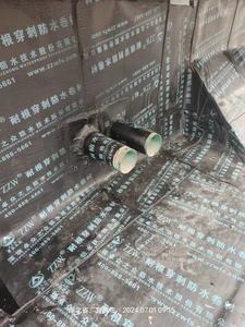 แก้ปัญหาการปลูกต้นไม้บนหลังคา การกันซึมใต้ดิน แผ่นเมมเบรนยางมะตอย/PE แบบติดเอง ทนต่อรากไม้ สำหรับงานหลังคาบ่อ/สระน้ำ - Product Image 4