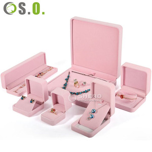 Juego de Cajas de Almacenamiento de Joyería de Terciopelo Rosa, Suministro de Fábrica, Varios Tamaños, para Todo Tipo de Joyería, Impresión de Logotipo Personalizado, Marcas de Joyería al por Mayor - Product Image 5