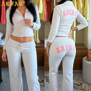 Completo Set Tuta Donna Autunno Inverno 2026: Giacca Aderente a Maniche Lunghe e Pantaloni a Vita Bassa con Lacci - Vendita all'Ingrosso Diretta dalla Fabbrica - Product Image 2