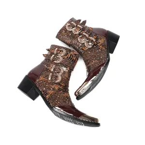 Botas <span class=keywords><strong>Chelsea</strong></span> de cuero con patrón de serpiente a la moda para hombre, botas cortas de vaquero con punta en pico y hebilla de gran tamaño para motocicleta - Product Image 4