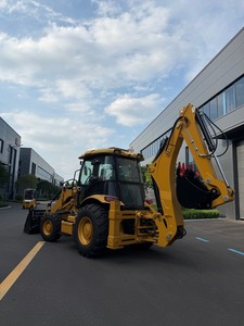 Chargeuse-pelleteuse jaune 7500 kg de poids opérationnel, capacité de la benne 1,3 m³, pour travaux agricoles, aménagement paysager et petites constructions - Product Image 3