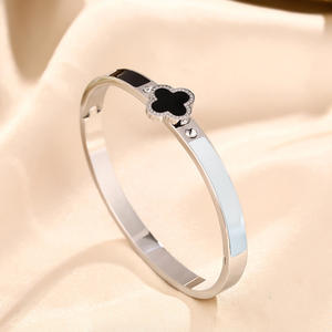 Nouveau Bracelet Jonc en Acier Inoxydable 2025 Plaqué Or 18 Carats, Ton Or, Anti-Ternissure et Étanche, Vente en Gros pour Femmes - Product Image 6