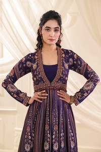 Compre Vestido Maxi Anarkali con Estampado Floral Étnico, Cintura Imperio, Manga Larga, para Fiestas, Diseño Festivo, Ropa de Moda de Exportadores - Product Image 2