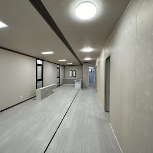 Maison Modulaire Pliable Conteneurisée Extensible de 40 Pieds Résistante aux Ouragans, Écologique et Moderne, pour Hôtel, Appartement Annexe ou Cuisine de Vie Complète - Product Image 6