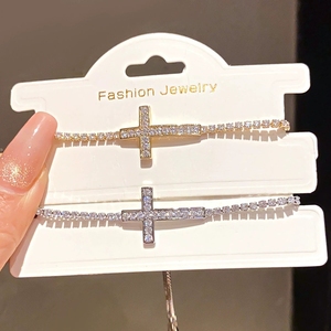 Bracciale Scorrevole Regolabile con Croce e Zirconi per Donna, Placcato in Rame Argento e Oro, Gioiello Religioso Cristiano Minimalista alla Moda - Product Image 5