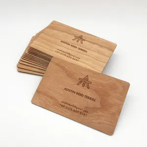 CMYK-tarjeta de negocios de madera impresa