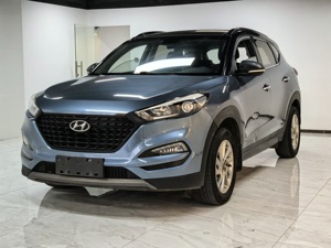 <span class=keywords><strong>Tucson</strong></span> <span class=keywords><strong>2016</strong></span> 1.6T Turbo, Auto <span class=keywords><strong>Usado</strong></span>, Volante a la Izquierda, Automático, Interior Oscuro, Llantas R17, Vista Panorámica Inteligente para Adultos - Product Image 2