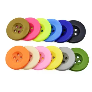 WYSE Trendy Custom Round Face Rezin 4 Holes Sewing Buttons For Clothing Garment Coat Shirt