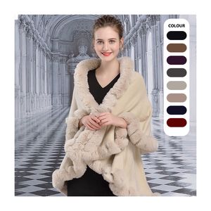 เสื้อคลุมขนสัตว์คลาสสิกแบบสั่งทำขายส่งสำหรับผู้หญิง ผ้าถักผสมขนสัตว์ แต่งขอบด้วยขนเทียม - Product Image 1