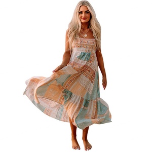 Robe élégante en dentelle à imprimé coloré, sans manches, col carré, bretelles spaghetti, pour l'été et la plage, vente en gros - Product Image 1