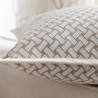 Vente en gros taies d'oreiller de luxe en chenille OEM personnalisées jacquard géométrique beige housse de coussin pour canapé canapé lit décor