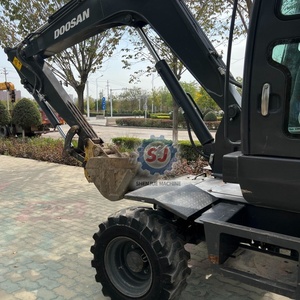 Excavatrice sur pneus DOOSAN DX60W 6 tonnes, excavatrice d'occasion DOOSAN, excavatrice d'occasion DX60W DX75W DX110W DX130W DX150W - Product Image 5