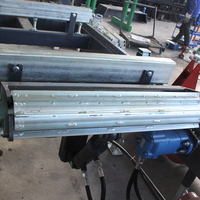 Scierie à ruban horizontale motorisée portable robuste à haute précision avec moteur hydraulique automatique et moteur à essence, sur remorque, pour le travail du bois