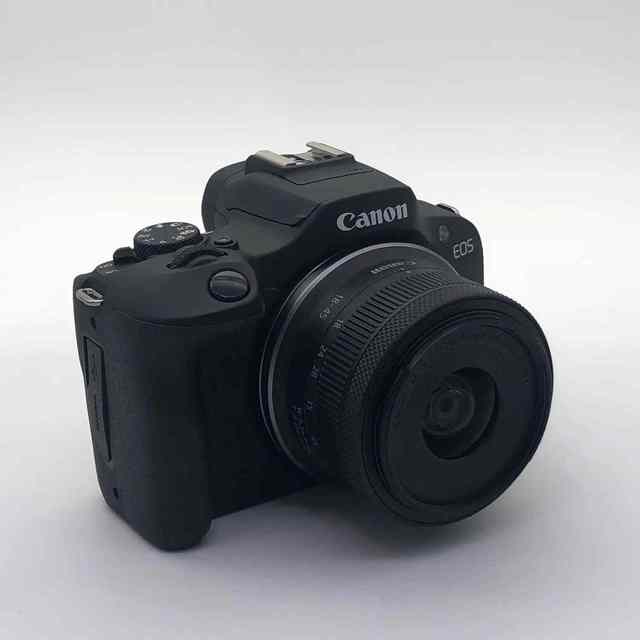 90% New Cannon R100 with 18-45mm Lens Original Used Camera