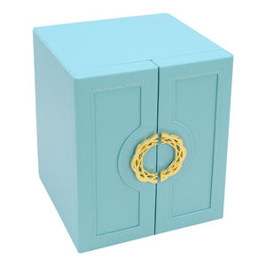 Estuche Moderno Rectangular para Guardar Joyas con Cierre Magnético y Diseño con Bisagras en Colores Azul Pastel y Rosa - Product Image 2
