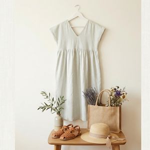 Robe rayée simple et élégante pour femme avec col en V, tissu en coton léger, coupe décontractée, parfaite - Product Image 5