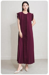 Robe plissée décontractée style coréen pour femme, élégante et texturée, sans manches, longueur midi, écologique, vente en gros pour bazar de vêtements - Product Image 4