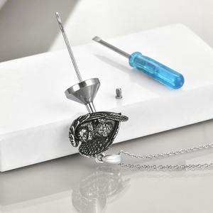 Collar de urna de perro para cenizas Collar de Plata de Ley 925 para hombres Joyería de cremación - Product Image 3