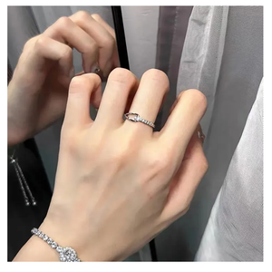 แหวนทรงเรขาคณิตที่มีคุณภาพสูงแหวนเพชรสแตนเลสเครื่องประดับกลวงออก18K แหวนผู้หญิงกันน้ำทองโดยตรงจากอินเดีย - Product Image 3