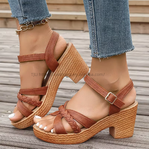 Sandalias de tacón alto de moda para mujer, con diseño de punta redonda y tira fina, novedad de verano. - Product Image 1