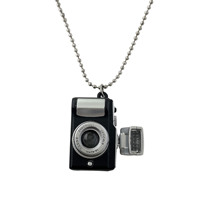 Pendentif Lumineux Créatif Rétro Vintage LED Style Appareil Photo SLR avec Son d'Obturateur, Collier Flash Lumineux sur Chaîne Maille Forçat