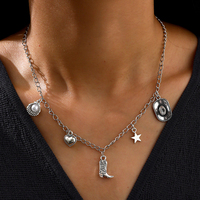 Rétro Ins Irrégulier Perle Charme Clavicule Chaîne Style Ethnique Argent Or Cowboy Chapeau Bottes Pendentif Collier Cadeaux pour Femmes