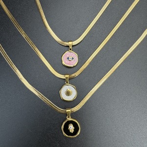 <span class=keywords><strong>Collana</strong></span> pendente alla moda in acciaio inossidabile Hamsa <span class=keywords><strong>mano</strong></span> <span class=keywords><strong>di</strong></span> <span class=keywords><strong>Fatima</strong></span> protezione malocchio gioielli alla moda placcati in oro - Product Image 3