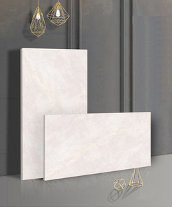 بلاط بورسلين عالي اللمعان 800*1350 مم للأرضيات التجارية، درجة ممتازة للاستخدام الشاق - Product Image 1