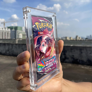 RAY YI Op maat gemaakte hoogwaardige milieuvriendelijke recyclebare transparante acryl magnetische displaykoffer voor Pokémon boosterpacks, draagbaar ontwerp - Product Image 5