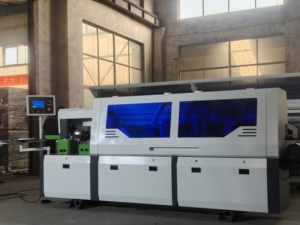 Machine de chantournage automatique pour panneaux de bois avec fonctions de découpe et de polissage, contrôlée par PLC JUNDE - Product Image 3