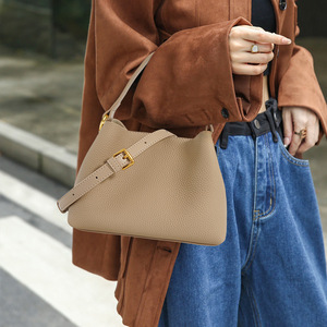 Ultime Borse Tote di Lusso Personalizzate in Vera Pelle, <span class=keywords><strong>Borsa</strong></span> <span class=keywords><strong>a</strong></span> Spalla <span class=keywords><strong>da</strong></span> Donna di Design, Stile Semplice <span class=keywords><strong>Mini</strong></span> Borse <span class=keywords><strong>a</strong></span> Secchiello per Donne - Product Image 3