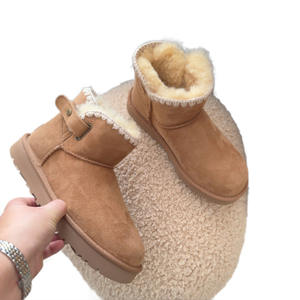 Nouvelles bottes d'hiver pour femmes, fourrées, chaudes, rembourrées, décontractées, courtes, en laine tricotée, en coton, à semelle plate, couleur unie - Product Image 5