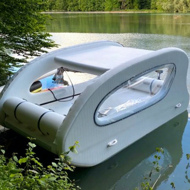 Family Leisure Solar Electric Inflatable Boat for River Rafting and Water Play Floating House Facility
