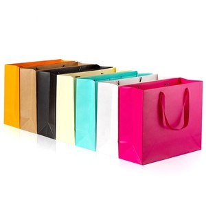 Wholesale Custom <strong>Printed</strong> Art <strong>Paper</strong> Recyclable Luxury Gift <strong>Bags</strong> for Garment &amp; Socks Shopping Packaging <strong>with</strong> Hand Length Handle - Product Image 5