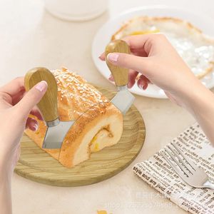Ensemble de couteaux à pain en bambou avec manche en bois pour la découpe de gâteaux et l'utilisation en charcuterie - Product Image 1