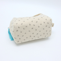 Pochette de maquillage en dentelle florale, petite trousse de toilette matelassée en velours côtelé, douce et moelleuse, réutilisable, organiseur de trousse de toilette, sacs de lavage