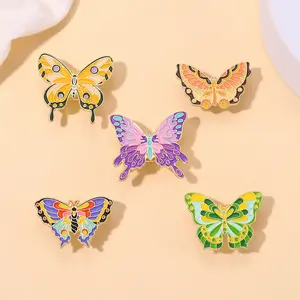 창조적 인 나비 곤충 만화 금속 상징 브로치 나비 유방 꽃 에나멜 배지 다목적 패션 옷깃 핀 도매