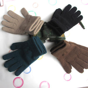 TOPSSPP057M Vente en gros Gants en peluche épais et chauds d'hiver de couleur unie Gants bon marché pour femmes Écran tactile Gants de haute qualité - Product Image 5