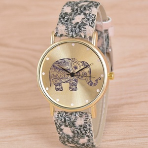 Montre pour femme tendance série Éléphant, bracelet en cuir vintage, montre à quartz pour femme, vente en gros - Product Image 2