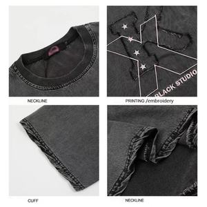 T-shirt unisexe en coton personnalisé à manches courtes, col rond, avec broderie appliquée délavée - Product Image 4