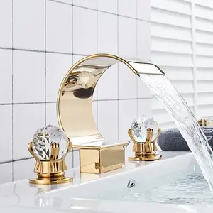 Sang trọng 3 lỗ boong núi Brass Thác tắm tap đẹp Chrome Thác vòi bồn tắm vòi sàn gắn Vàng