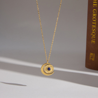Collar con Colgante Giratorio de Sol y Luna en Acero Inoxidable Chapado en Oro de 18K con Lapislázuli Natural, Joyería J&D para Mujer