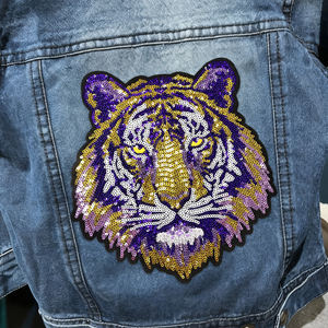 แพทช์ปักลายเสือสีสันสดใส ประดับเลื่อมขนาด<span class=keywords><strong>ใหญ</strong></span>่ แบบกำหนดเอง รีดร้อนติดเสื้อผ้า ป้ายปัก 3 มิ<span class=keywords><strong>ต</strong></span>ิ อุปกรณ์ตกแ<span class=keywords><strong>ต</strong></span>่งเสื้อผ้า แพทช์ปักลายสำหรับเสื้อผ้า - Product Image 2