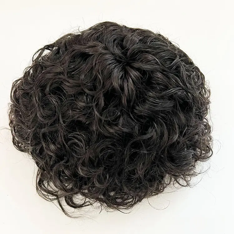 Vente en gros de toupet naturel noir court bouclé, cuticule brésilienne alignée, cheveux vierges bruts pour hommes toupet