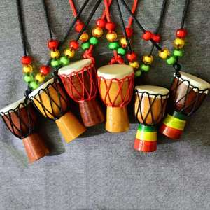 Nouveau pendentif <span class=keywords><strong>Djembé</strong></span> miniature en bois massif fait main, exquis, pour la décoration de la maison, l'éducation musicale précoce des enfants, cadeau musical - Product Image 5