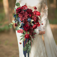 Dekorasi Lengkungan Bunga Burgundy dan Biru, Rangkaian Mawar dan Eucalyptus Buatan, Rangkaian Bunga Pernikahan, Buket Pengantin