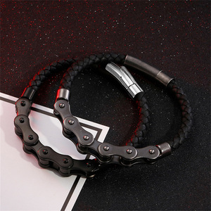 Pulsera de cuero con cadena de bicicleta de acero inoxidable, diseño geométrico en blanco y negro para motocicleta, joyería de moda - Product Image 1