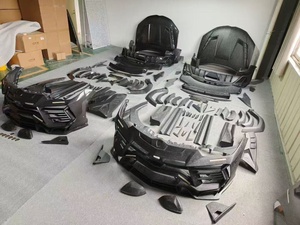ชุดแต่งคาร์บอนไฟเบอร์แห้ง MSY สำหรับ Lamborghini Urus ประกอบด้วยกันชนหน้าและหลัง สเกิร์ตข้าง สปอยเลอร์ ฝากระโปรง และซุ้มล้อ - Product Image 6